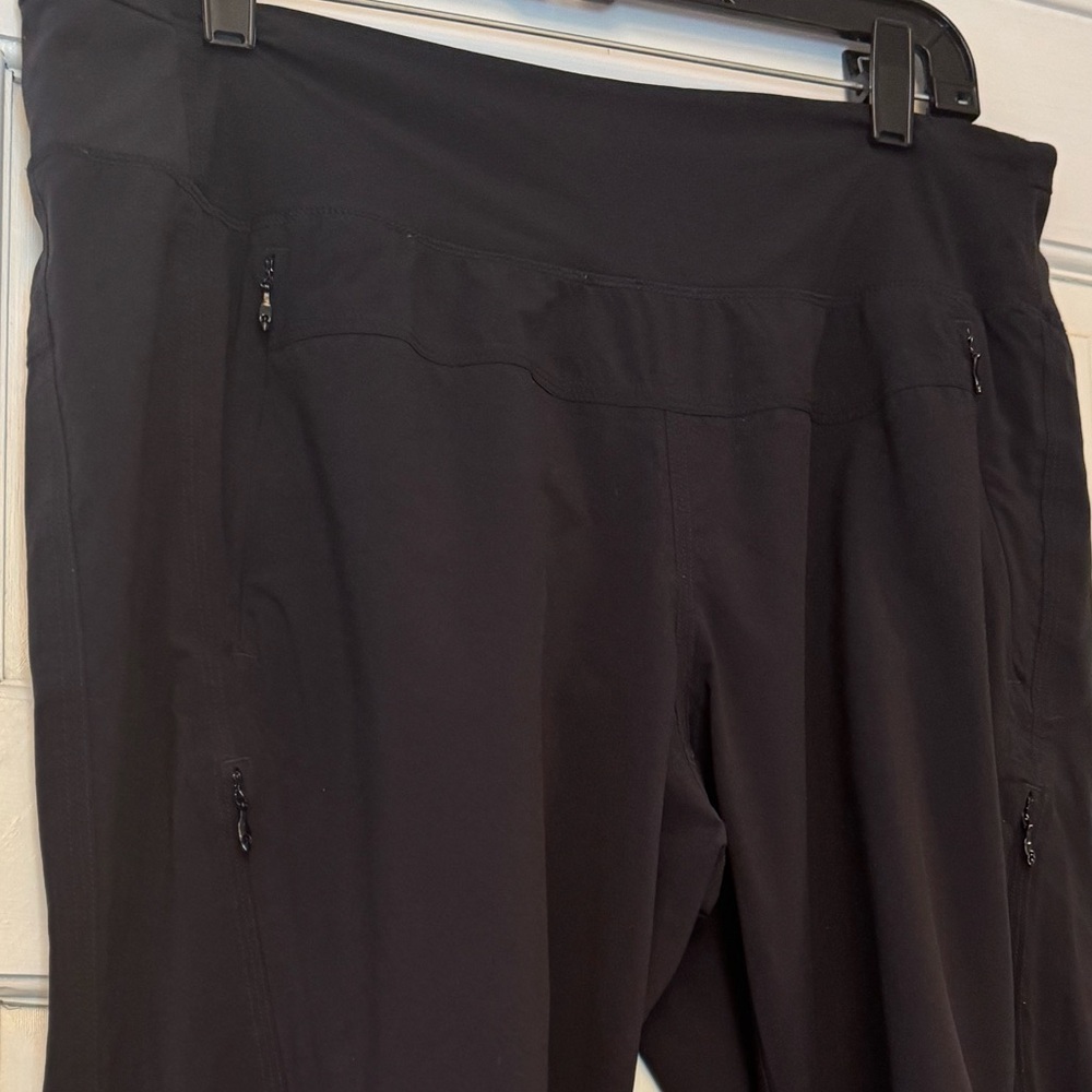 Lululemon Athletica Black Joggers for Effortless Style - Picture 8 of 13